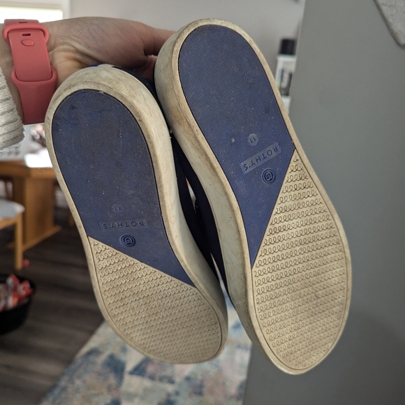 Rothys size 11 women's sneaker - Picture 3 of 3